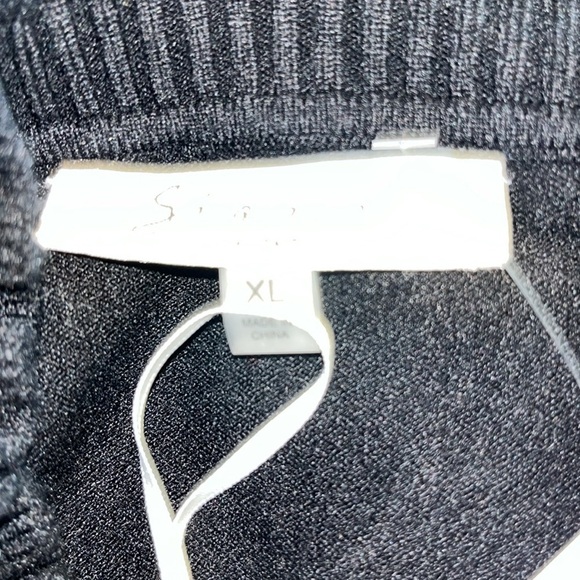 Sioni Womens NWT Black Lace Flutter Hearts Sleeve Ruffle Mock Neck Sweater XL - Picture 6 of 7